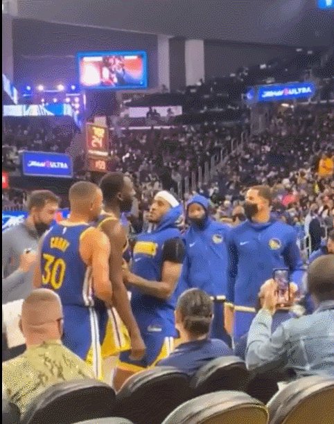 1636623297658043062.gif 666.gif