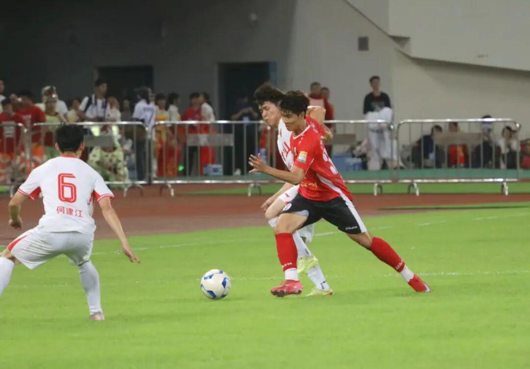 亚娱-0:0握手言和！佛山门将，太燃了！