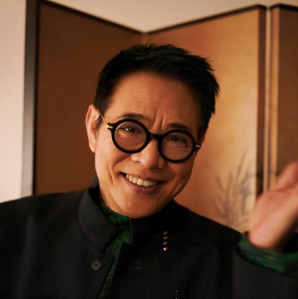 PG电子-李连杰一家三口拜见仁波切，64岁利智许久不见，颜值回春如昔日！